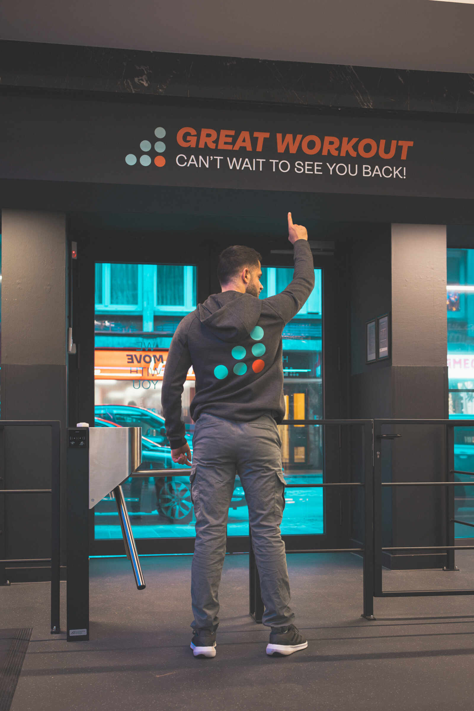 Een Jims coach die je aanmoedigt om snel terug te komen